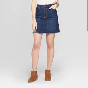 Universal Thread Women’s Dark Wash High Rise Denim Skirt, sz 12